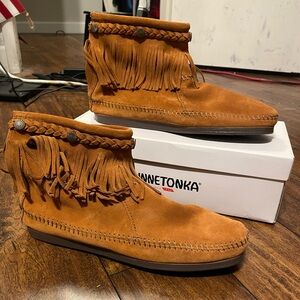 Minnetonka Womens Moccasi Boots